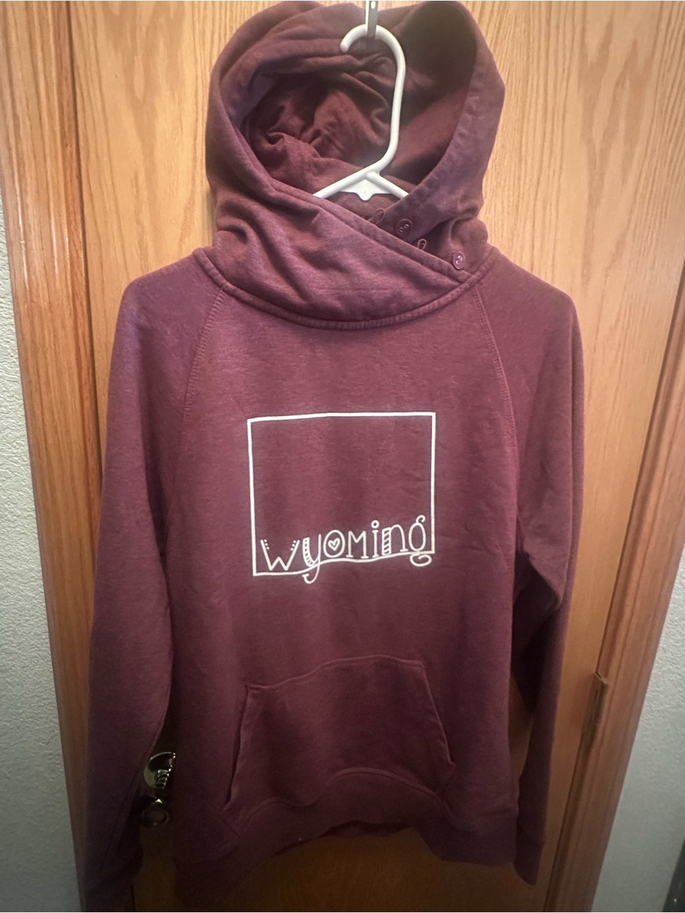 Wyoming Women Pullover Sweater Hooded Size Medium M Long Burgundy Free Shipping